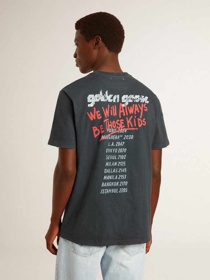 Black T-shirt with multicolor print - Image 5