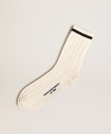Long ribbed socks in vintage white with black stripe
