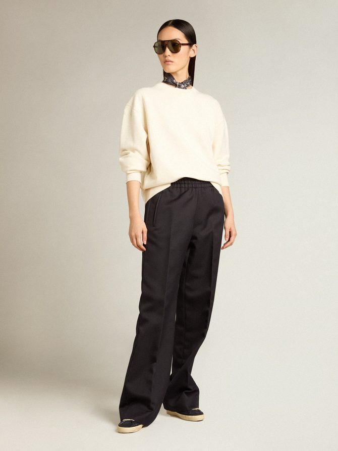 Sweatshirt in aged white with reverse logo on the back – Jersey Capsule - Image 5