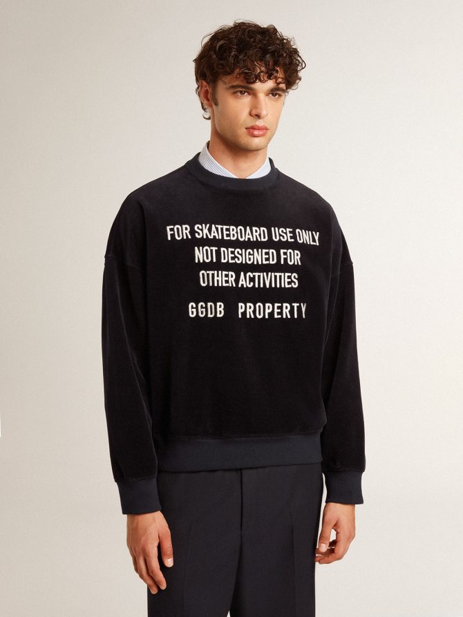 Black crew neck sweatshirt with embroidered lettering - Image 2