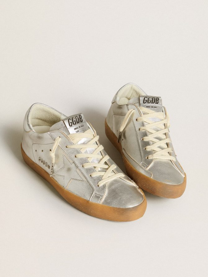 Super-Star in silver metallic leather with leather star and heel tab - Image 2
