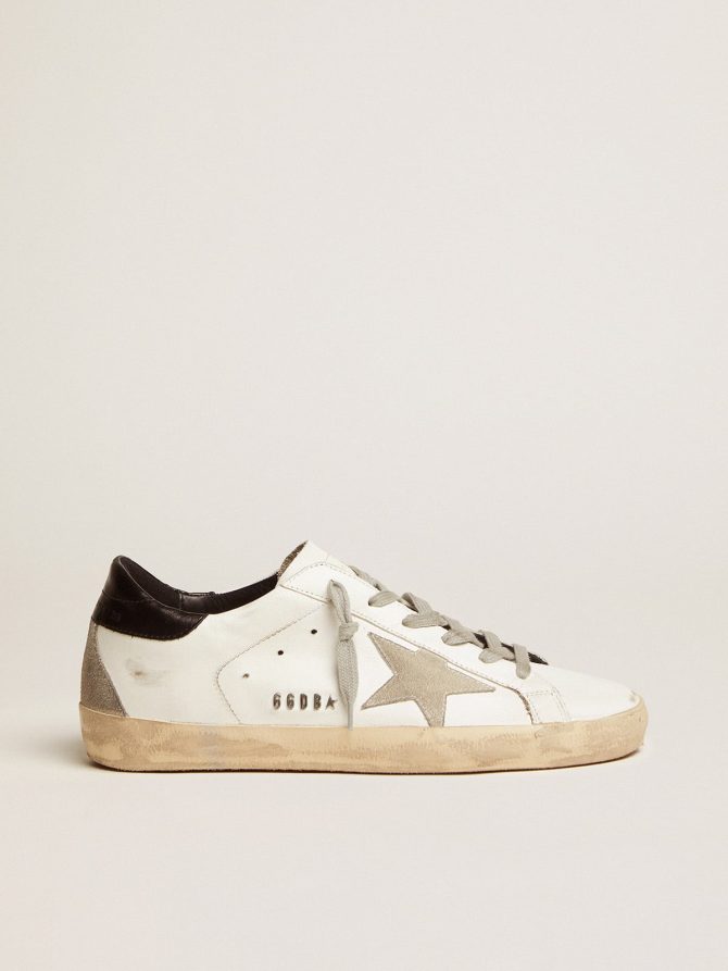 Women’s Super-Star with black heel tab and metal stud lettering
