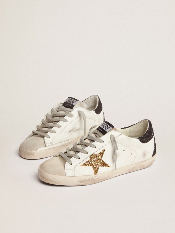Women’s Super-Star in nappa leather with gold glitter star and black glitter heel tab - Image 2
