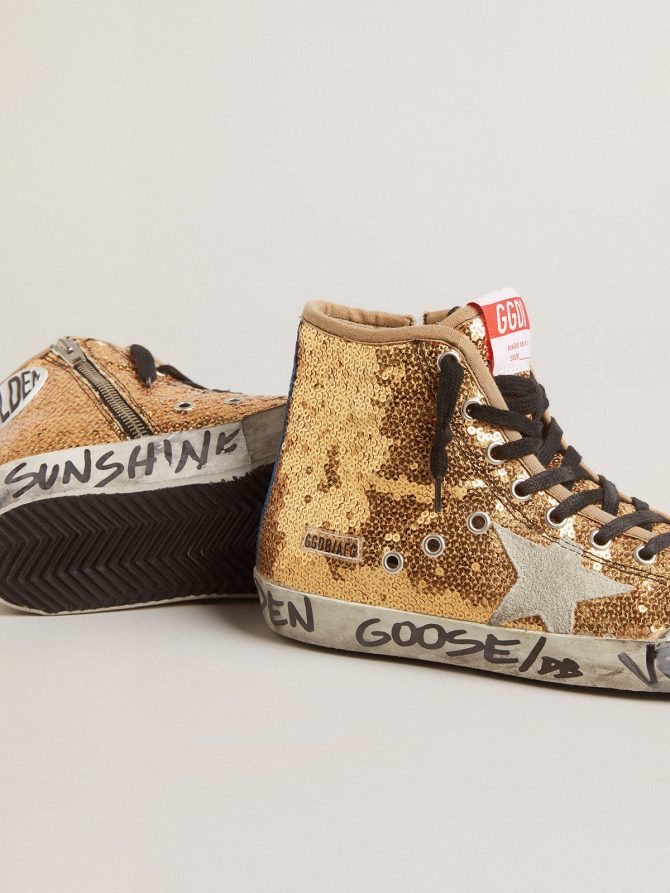 Francy Penstar in gold glitter with suede star and bright blue heel tab - Image 3