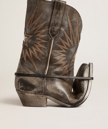 Women’s low Wish Star boots in black leather with silver star