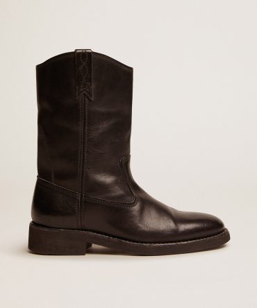 Biker boots in black leather