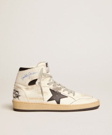 Women’s Sky-Star with signature on the ankle and black inserts