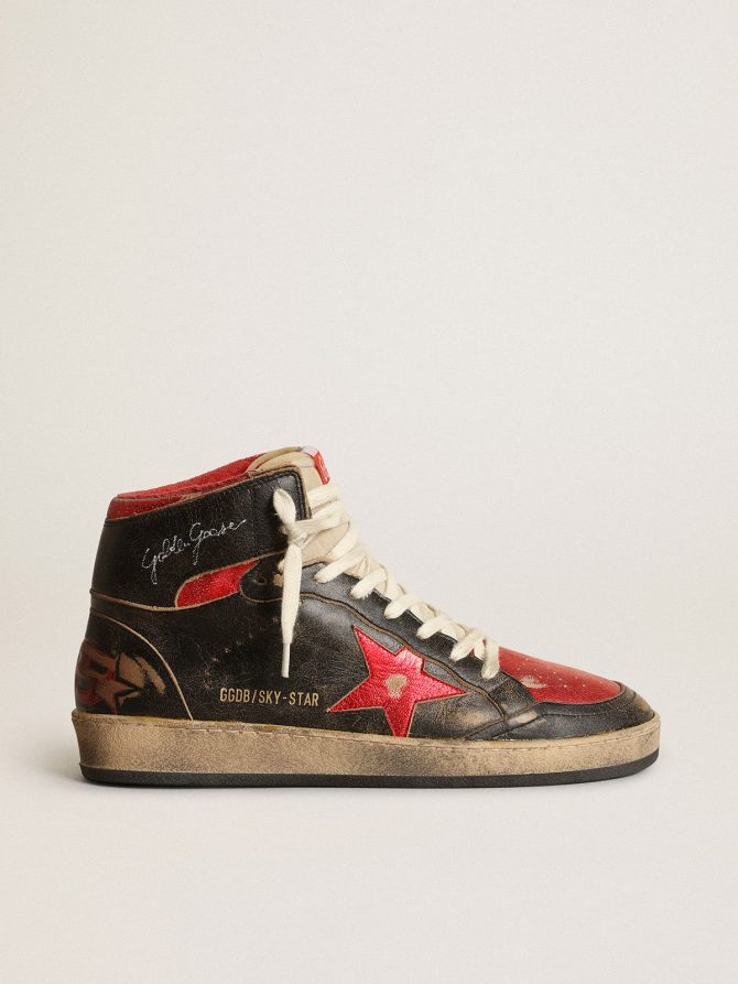 Women’s Sky-Star in black glossy leather with red star