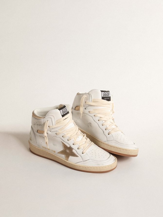 Sky-Star in white nappa leather with gold metallic leather star and heel tab - Image 2