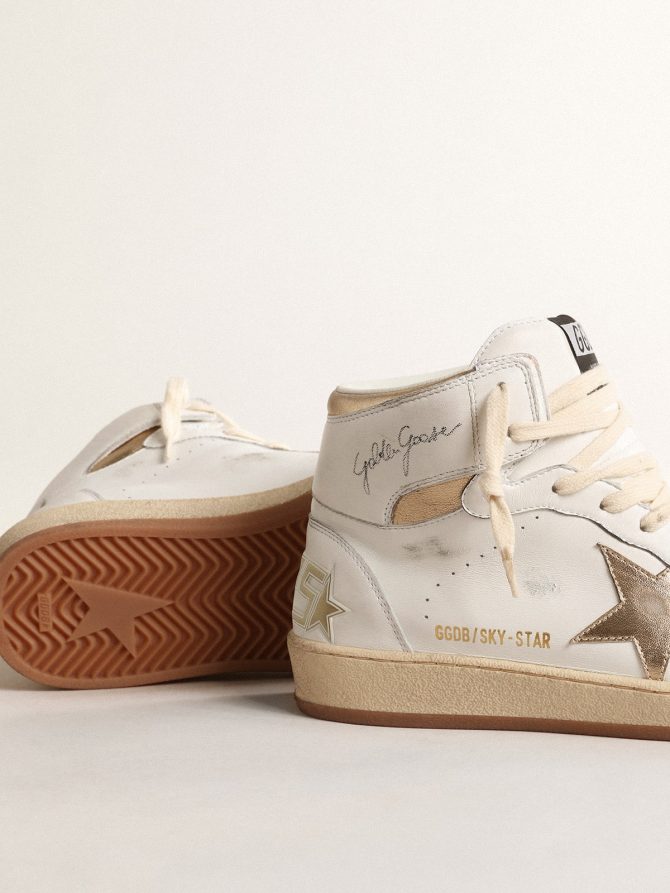 Sky-Star in white nappa leather with gold metallic leather star and heel tab - Image 4