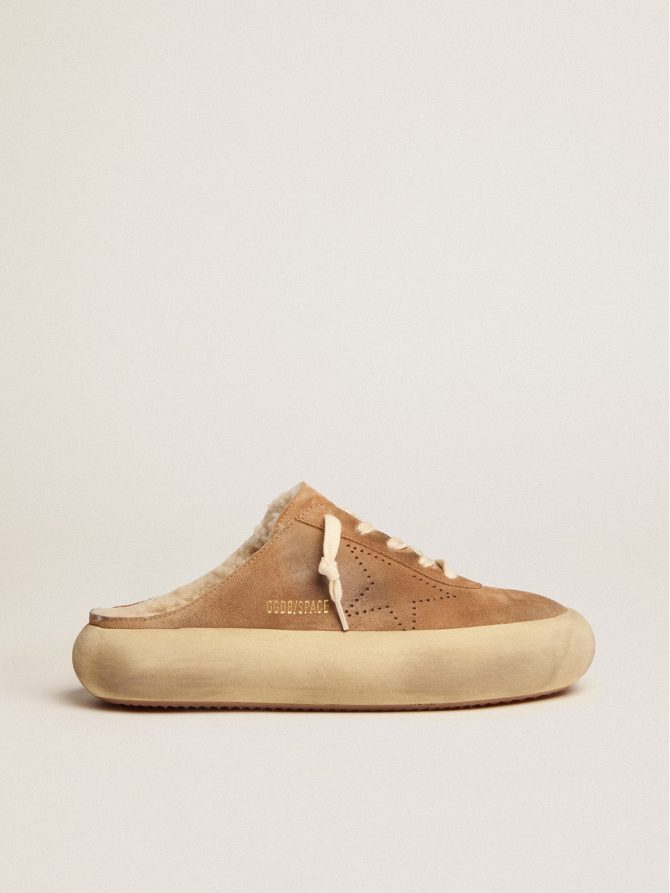 Women’s Space-Star Sabot shoes in tobacco-colored suede with shearling lining