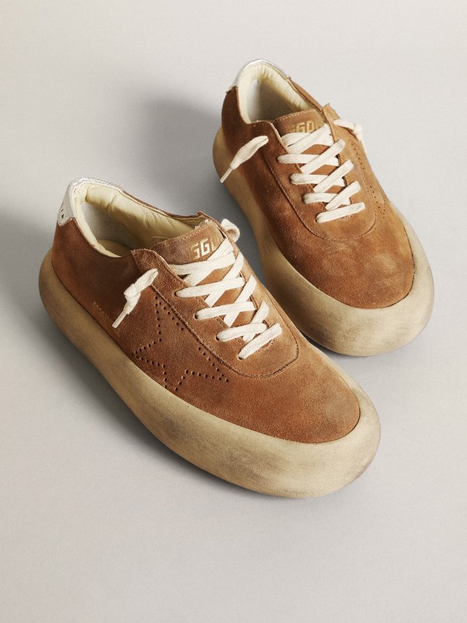 Women’s Space-Star in tobacco-colored suede with perforated star - Image 2