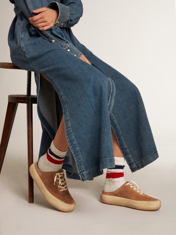 Women’s Space-Star Sabot in tobacco-colored suede with perforated star - Image 3