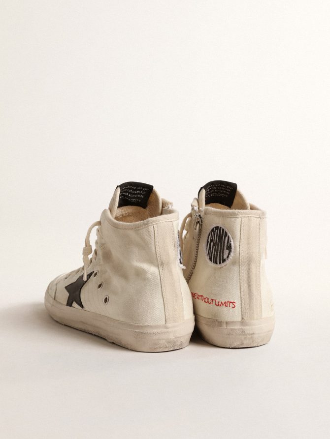 Francy Penstar in canvas with black star and red stitching - Image 4
