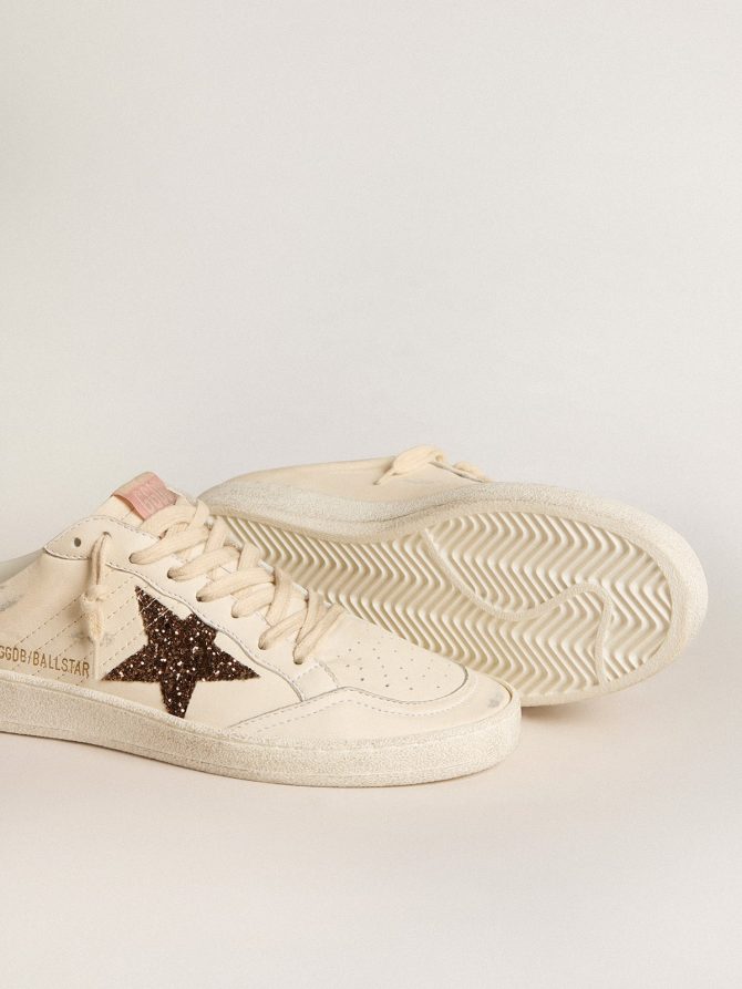 Ball Star Sabots in ivory nappa with bronze glitter star - Image 3