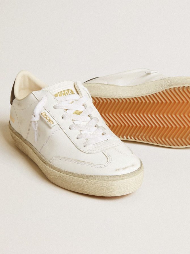 Women’s Soul Star in white leather with black leather heel tab - Image 3