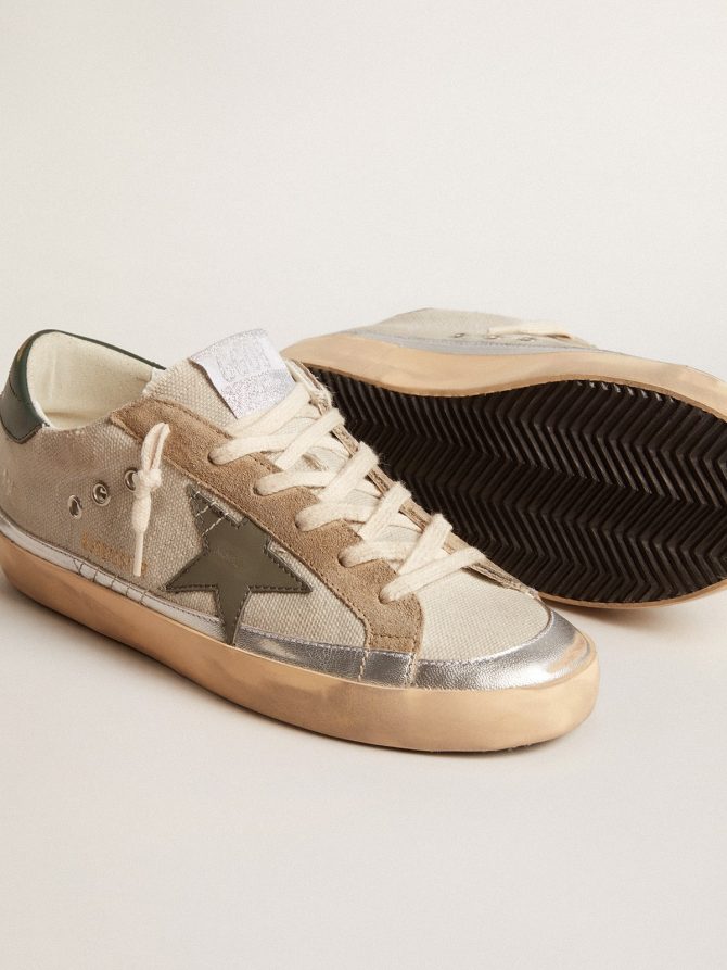 Super-Star in gray canvas with a green leather star and heel tab - Image 3