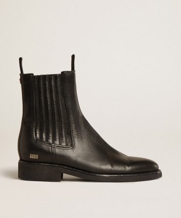 Women’s Chelsea boots in black leather