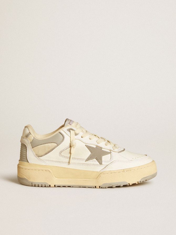 Women’s Forty2 with grey star and white leather heel tab