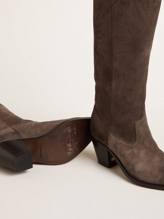 Wish Star boots in dark brown suede with tone-on-tone inlay star - Image 3