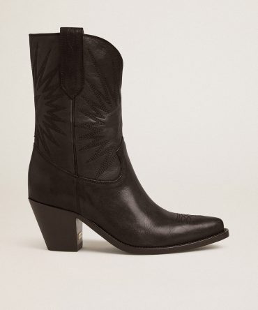 Low Wish Star boots in black leather with tone-on-tone inlay star