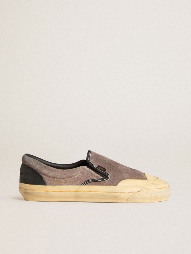 Women’s VCE Penstar in dove-gray suede with black leather heel tab