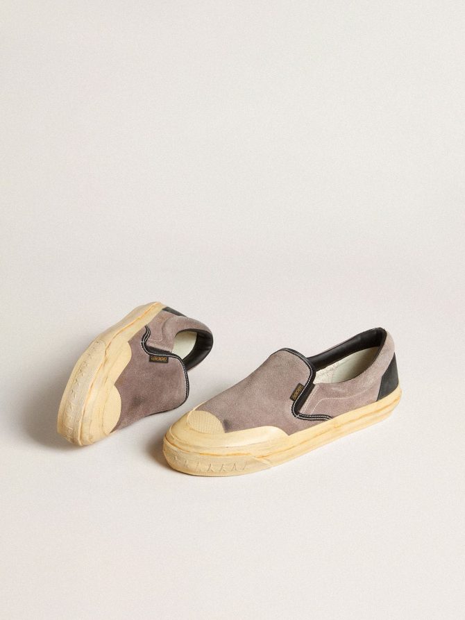 Women’s VCE Penstar in dove-gray suede with black leather heel tab - Image 2