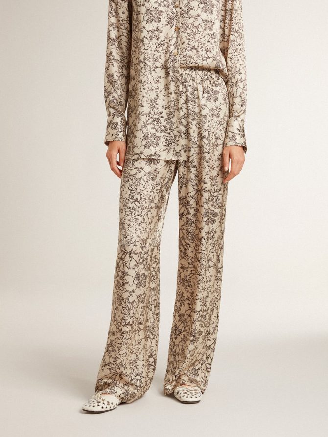 Women’s joggers with floral print - Image 2