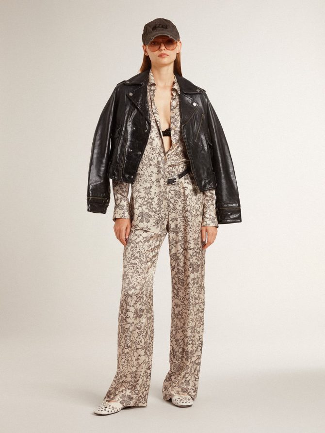 Women’s joggers with floral print - Image 3