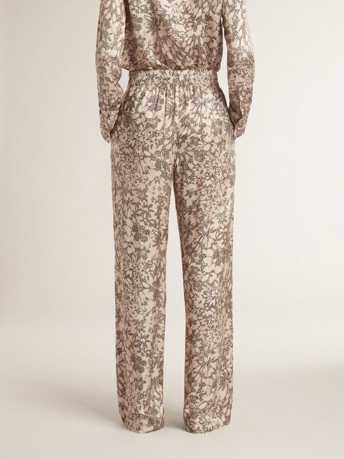Women’s joggers with floral print - Image 4