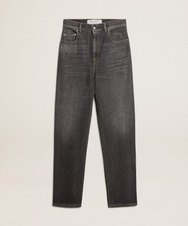 Women’s black jeans with printed pocket
