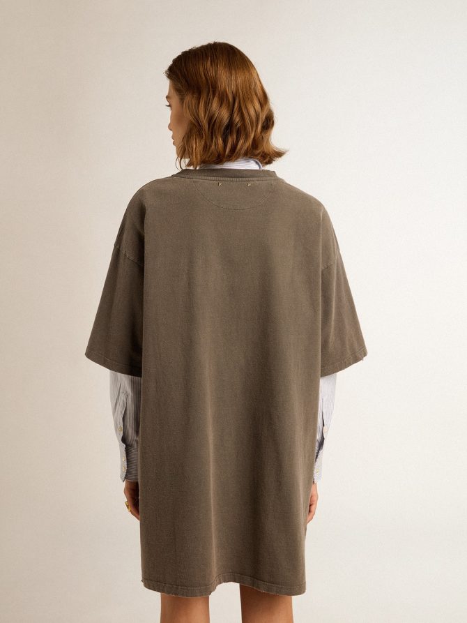 Women’s gray T-shirt dress with distressed treatment - Image 4
