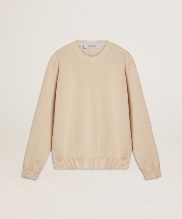 Women’s beige sweater with ‘Golden’ lettering on the back