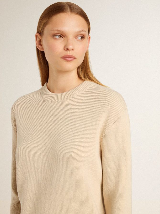 Women’s beige sweater with ‘Golden’ lettering on the back - Image 5