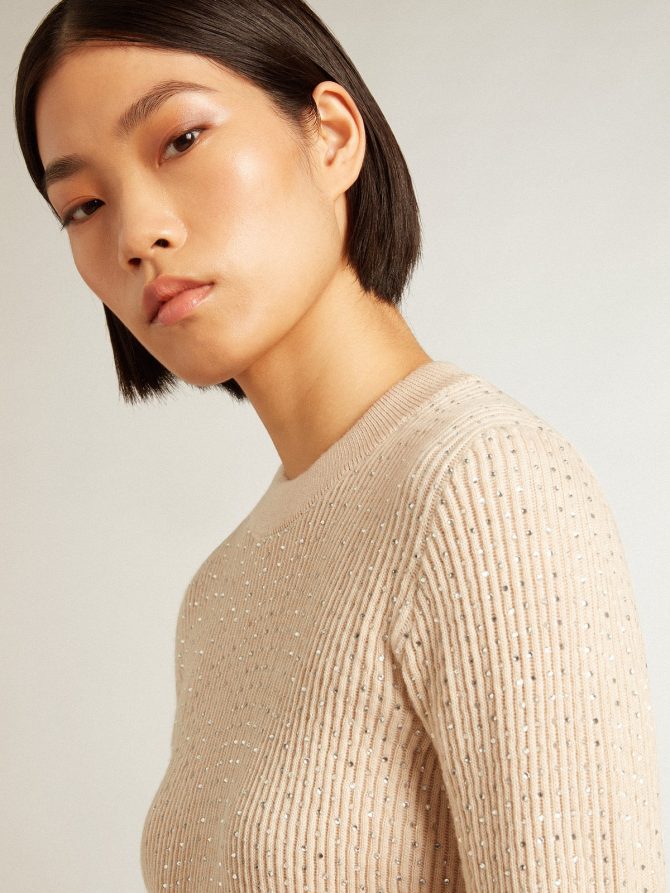 Cropped round-neck sweater in beige wool with all-over crystals - Image 2