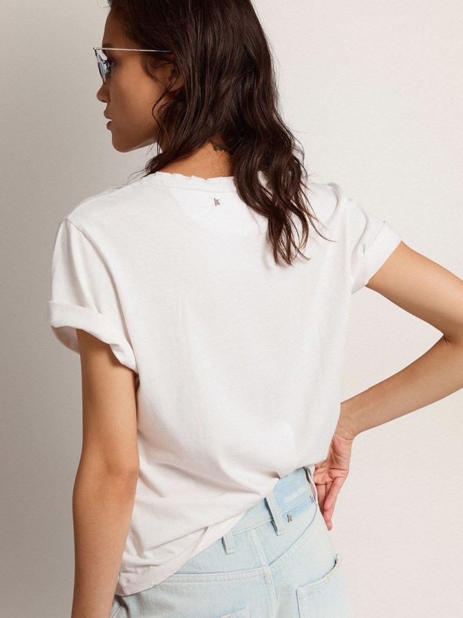 Distressed regular-fit women’s T-shirt in white - Image 4