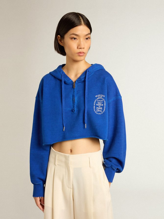 Blue cropped sweatshirt with zip fastening and hood - Image 6