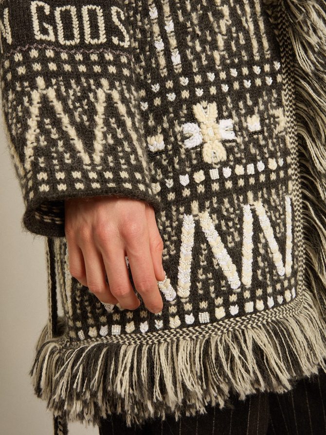 Cardigan with belt and dark gray Fair Isle pattern - Image 5