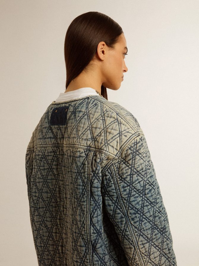 Women’s blue quilted jacket in cotton denim with distressed finish - Image 4