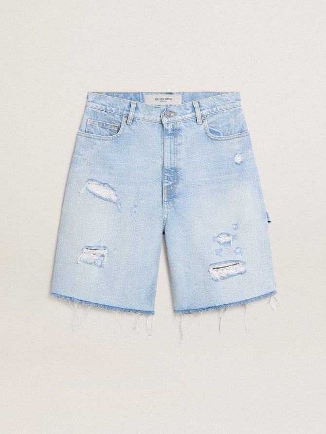 Women’s Bermuda shorts in lived-in effect denim