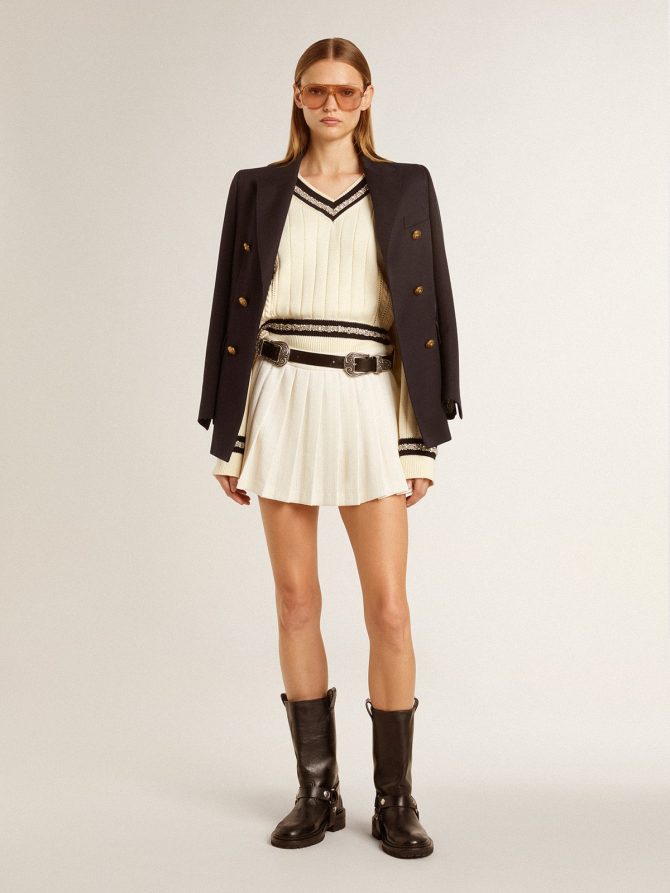 Women’s cable-pattern cropped sweater with blue ribbing and crystals - Image 3