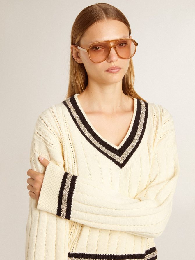 Women’s cable-pattern cropped sweater with blue ribbing and crystals - Image 6