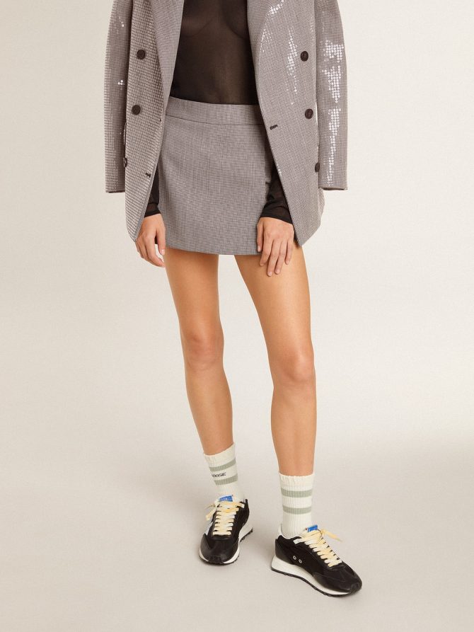 Women’s gray mini shorts in houndstooth wool - Image 2
