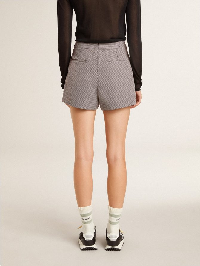 Women’s gray mini shorts in houndstooth wool - Image 4