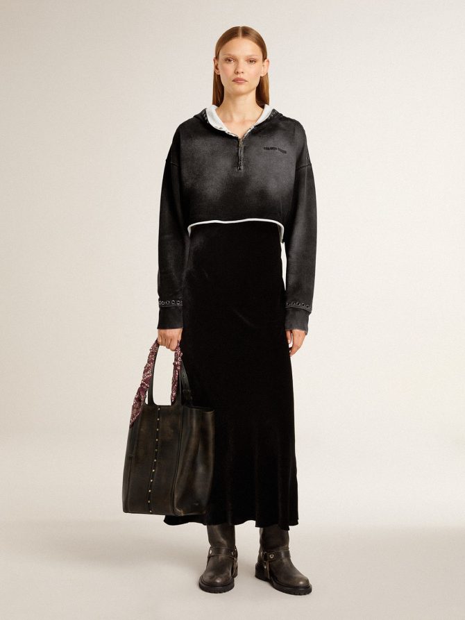 Gray cropped sweatshirt with a lived-in effect - Image 3