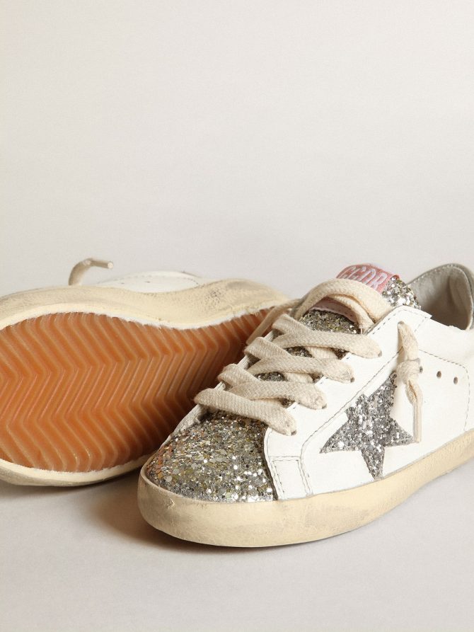 Young Super-Star with silver glitter star and platinum tongue - Image 3