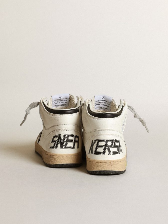 Young Sky-Star in white nappa with black star and heel tab - Image 4